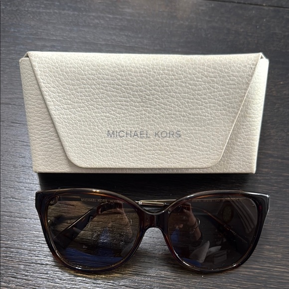 Michael Kors Brown tortoise shell Sunglasses - Picture 1 of 8